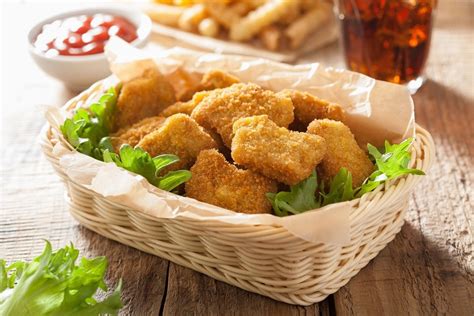 Buat kamu yang nggak mau ribet tapi pengen masakan yang enak. Resep Nugget Ayam Pedas Rumahan - Masak Apa Hari Ini?