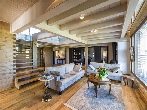 Io voglio un parchegio privato. Rubner Haus. La casa Vedica Maharishi e la casa con ...