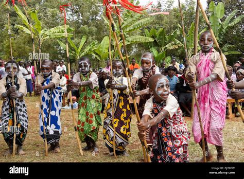 Tanz Von Afrikanern Fotos Und Bildmaterial In Hoher Auflösung Alamy