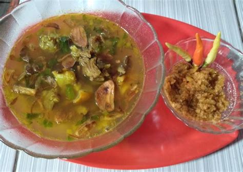 Resep soto kikil khas gresik. Resep: Soto daging dan kikil sambal kemiri Untuk Pemula!