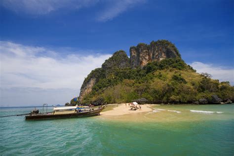 Coral Island One Of The Top Attractions In Phuket Thailand