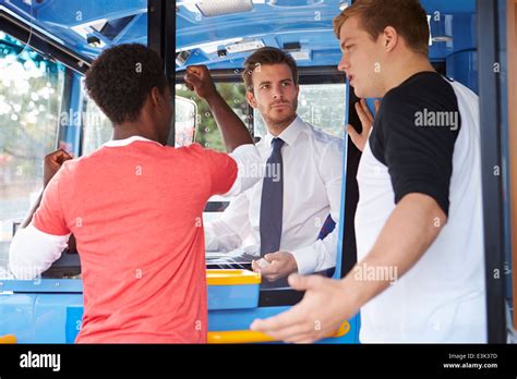 African American Bus Driver Hi Res Stock Photography And Images Alamy