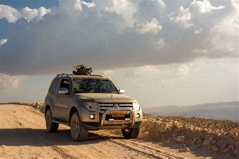 Mitsubishi Pajero Montero Off Road Adventure On Mountains Of Oman