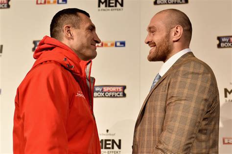 Tyson Fury Gets His Gloves Of Choice For Wladimir Klitschko Fight