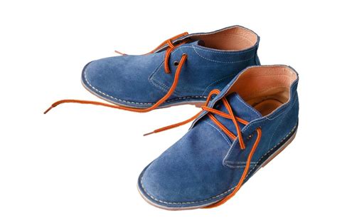 Перевод слова suede, американское и британское произношение, транскрипция suede gloves — замшевые перчатки camel suede — ткань под замшу из верблюжьей шерсти suede finishing. Cleaning Suede Shoes | ThriftyFun
