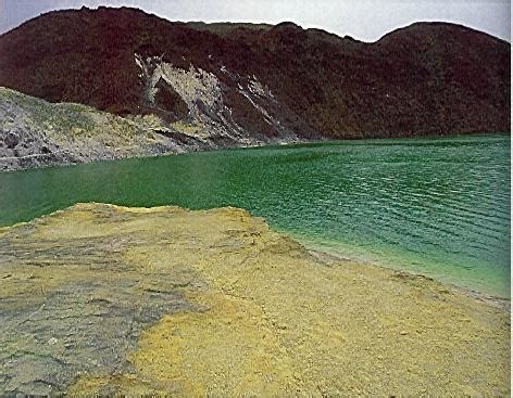 De Todo Un Poco Sobre Nari O Laguna Verde