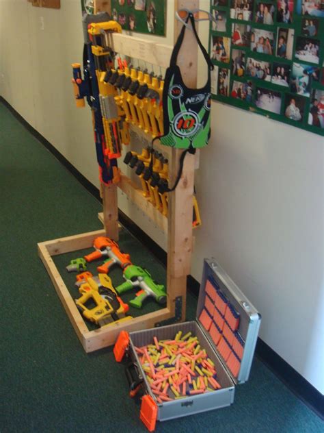 Holds up to 20 blasters, ammo and clips. Diy Nerf Gun Wall Rack : Nerf gun organization on ...