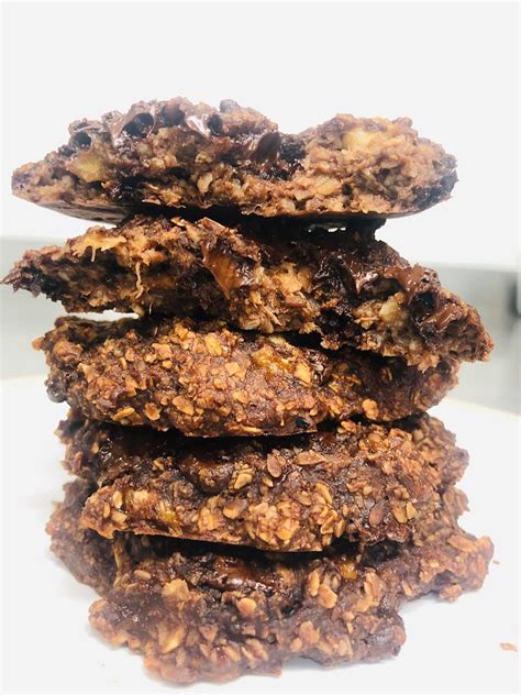 Easy Healthy Vegan Double Chocolate Oat Cookies - Vegevega