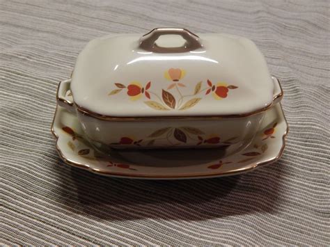 Hall autumn leaf price guide. China Specialties Autumn Leaf Mini Serving Dish w/lid and ...