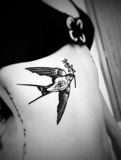 Swallow Tattoo Tattoos Swallow Tattoo Geometric Tattoo