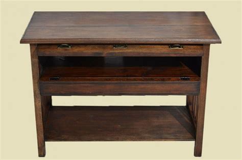 Lowboard nils i aus massiver. Antike TV Schrank Kabinett Tisch Kommode von 1920 | antik.de