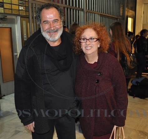 Έφυγε από τη ζωή η ηθοποιός χριστίνα βαρζοπούλου. 9:05 (Εννέα και πέντε): επίσημη πρεμιέρα στο θέατρο Διάνα ...