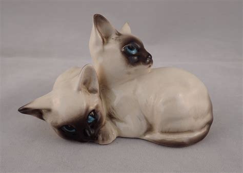 Royal Doulton Siamese Kittens Figurine - 7cm, 2.8" Tall by