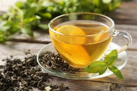 13 Green Tea Benefits For Health And Beauty