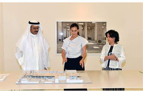 الشيخة مي تستقبل الرئيس التنفيذي لبنك أركابيتا صحيفة الأيام البحرينية