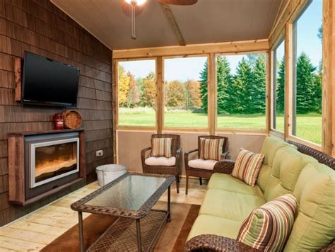 You can create the back porch as the place to spend your evening time with family. Let's Bring Back the Front Porch | Mobile home porch ...