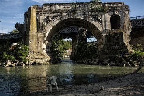 It's never too late to book a trip. A Roman Legion of Volunteers Retakes the Tiber - The New ...