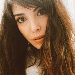 Rol aldığı diziler ile adından söz ettirmeyi başaran güzel isim hakkında hayranları deniz baysal evli mi? Deniz Baysal Yurtcu (@denizbaysal_) • Instagram photos and ...