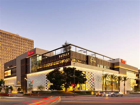 Discover the Best Shopping Malls in Los Angeles | Discover Los Angeles