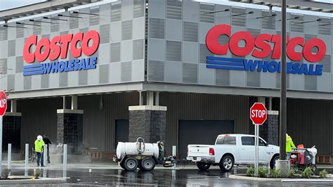 Costco testing scanners to keep out non-members