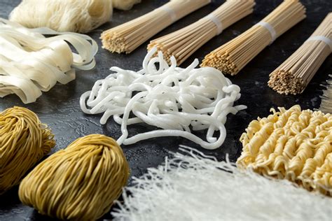 This traditional fresh thin round noodle, made from wheat flour and egg, is found in a number of asian dishes, including chow mein—cantonese comfort food. 7 Different Kinds of Asian Noodles You Should Know | Asian ...