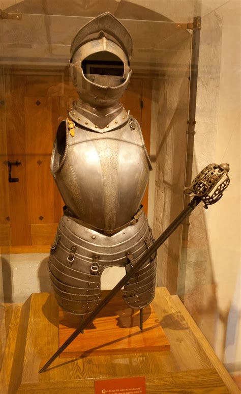 Conquistador Armor And Sword Spanish Mexico 16th Century 2016x3452