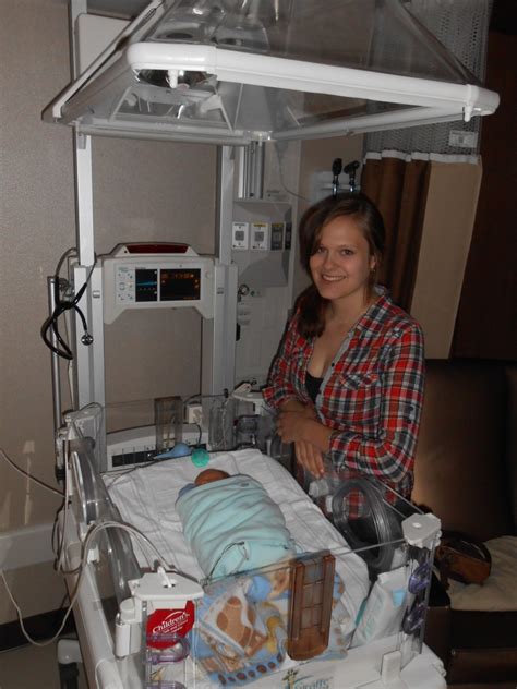 Surviving The Nicu In 10 Steps Levi And Laura