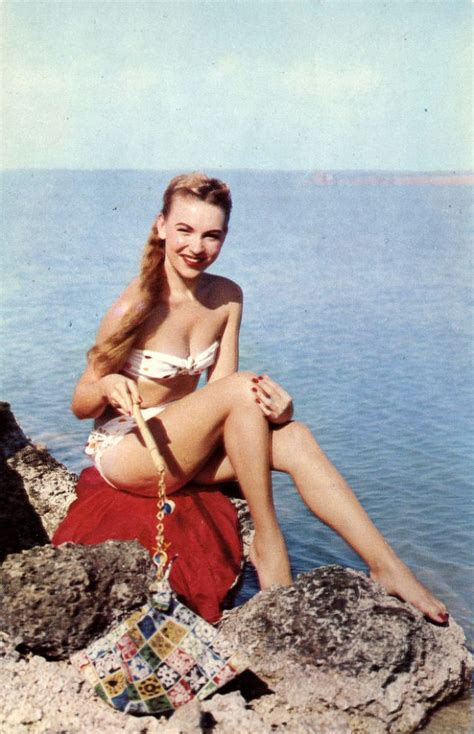 Glamorous Photos Of Beauties In Bikinis At The Beaches In The S