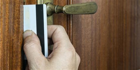 Here Are 5 Tips On How To Open Locked Bedroom Door