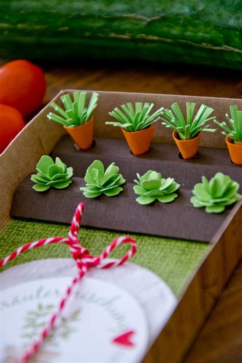 Auf jeden fall sollte einem teich eine schöne dekoration nicht fehlen. Kleine Garten-Zieh-Geschenk-Schachtel :) - wertschatz ...