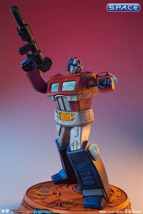 Optimus Prime Museum Scale Statue Transformers G1