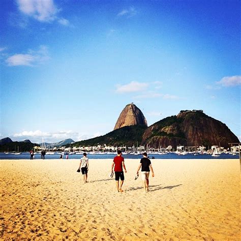 We would like to show you a description here but the site won't allow us. Botafogo Beach, Rio de Janeiro | Matt Spurr | Flickr