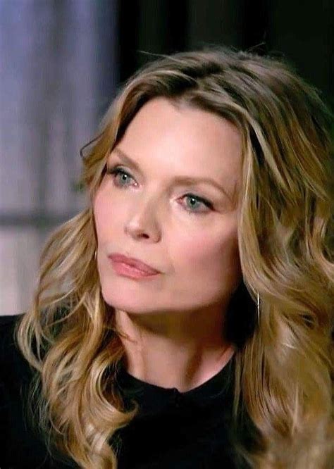 Serious She Became The Character Michelle Pfeiffer Michelle Actresses