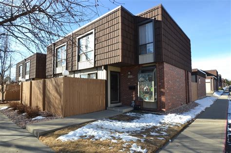 Jim Smith's personal blog: Just Listed: Lakewood Townhome With 2-Car Garage
