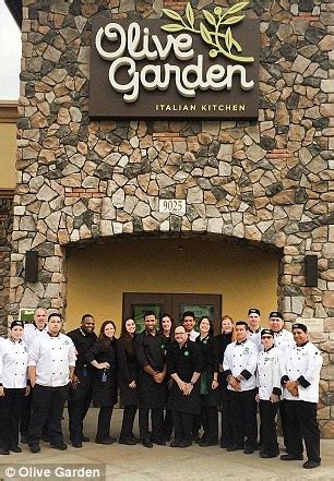 Olive garden's grilled salmon is high in protein and healthy fats, and it's also low in calories and carbohydrates. Olive Garden to start offering breadstick sandwiches next ...