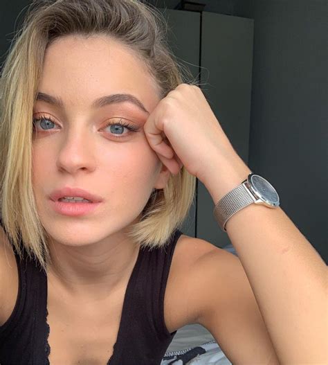 Learn about bruna quintas net worth, biography, age, birthday, height, early life, family, dating bruna quintas is a famous tv actress. Bruna Quintas vai a banhos nua e seguidores não perdoam