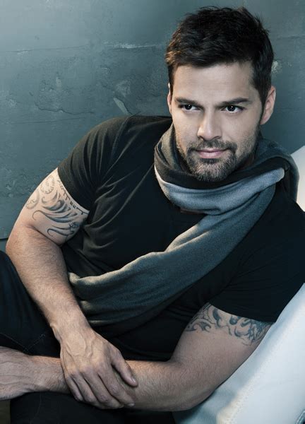 Ricky Martin Pra Mim Um Dos Homens Mais Lindos Do Mundo Famosos Homens Lindos Rick Martim
