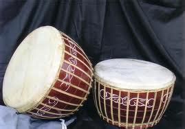 Gendang melayu berasal dari kawasan kepulauan bangka belitung yang tentu saja memang kental akan alat musik tradisional satu ini berasal dari sumatera selatan, terutama daerah dengan pengaruh melayu yang kuat. Serampang 12 - Tarian Tradisional Melayu - Riau Berbagi