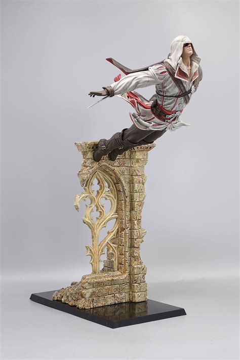 Nueva Figura EZIO AUDITORE Leap Of Faith Figurine Assassin S Creed