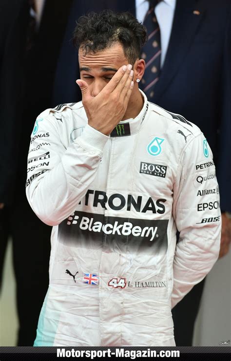 Für skyq kunden zeigt sky zudem das. Formel 1 heute vor 5 Jahren: Mercedes ruiniert Hamiltons ...