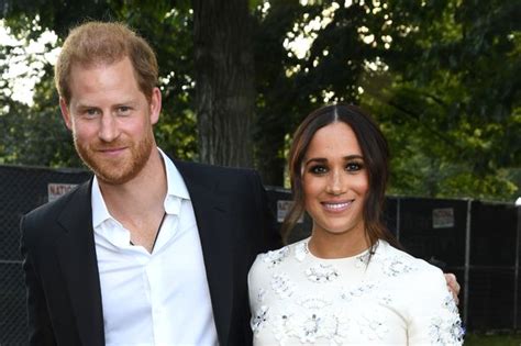 Dumb And Stupid Prince Harry And Meghan Markle Slammed In Savage