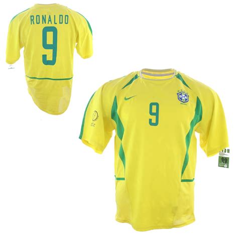 ʁonawˈdʒĩɲu gaˈuʃu) or simply ronaldinho. Nike Brasilien Trikot 2002 WM 10 Ronaldinho 6 Roberto ...