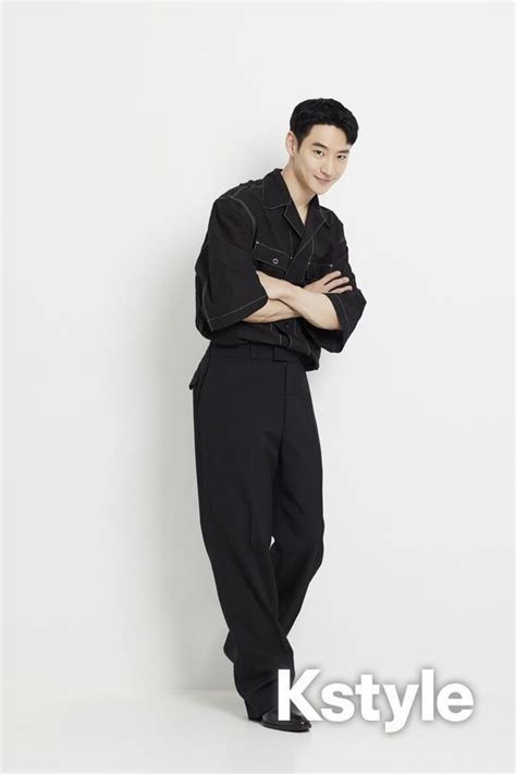 Lee Je Hoon Like New Normcore Actors Rasa Full Body Korean Wallpaper Outfit