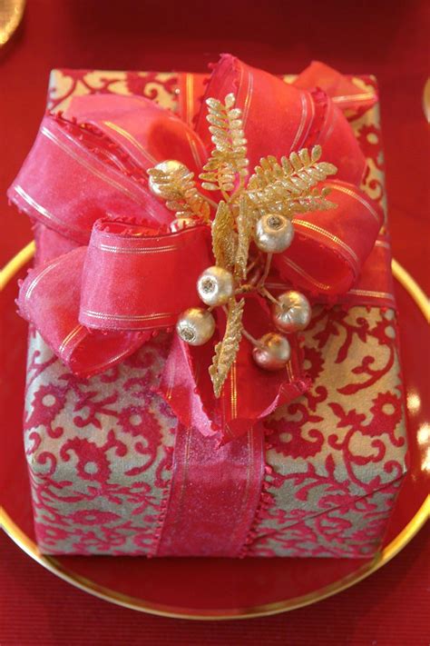 Wrapping gift ideas for christmas. Easy Christmas Gift Wrapping Ideas - Quiet Corner