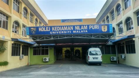Prior to this merging, both were independent institutions within the university of malaya. APIdS: Panorama Akademi Pengajian Islam Nilam Puri