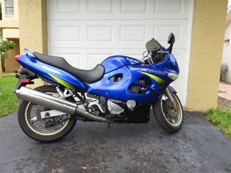 The katana 600 returns for 2001 in two new great colors. 2001 Suzuki GSX / Katana for sale on mail.2040motos