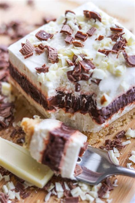 These No Bake Irish Cream Dream Bars Are An Easy Dessert With A