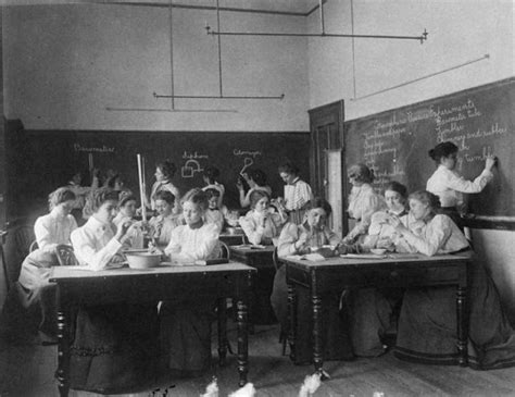 Heres What School Classrooms Looked Like From The Late 19th Century