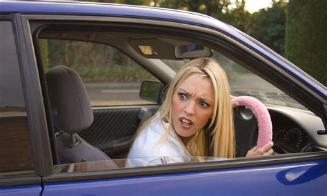 Women Drivers Are More Dangerous Behind The Wheel Scientists Discover Daily Mail Online