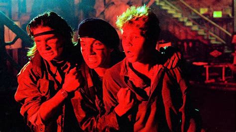 The Lost Boys 1987 Backdrops — The Movie Database Tmdb
